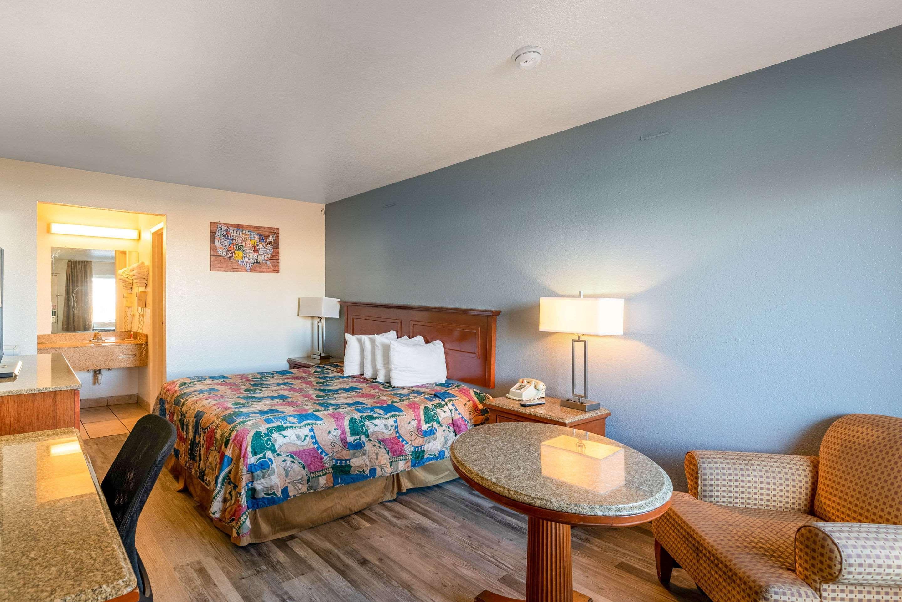 Econo Lodge Phoenix Exterior foto