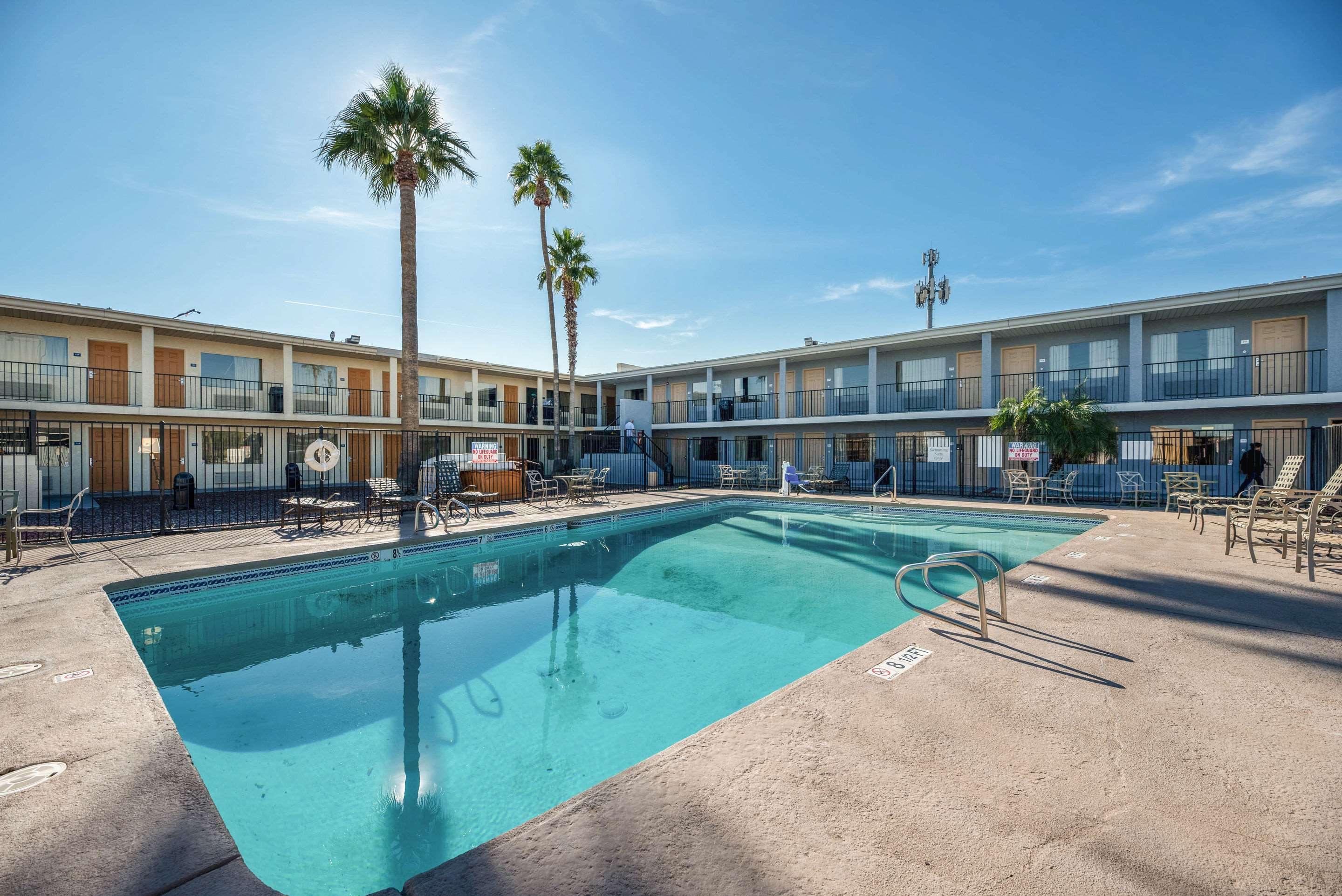 Econo Lodge Phoenix Exterior foto